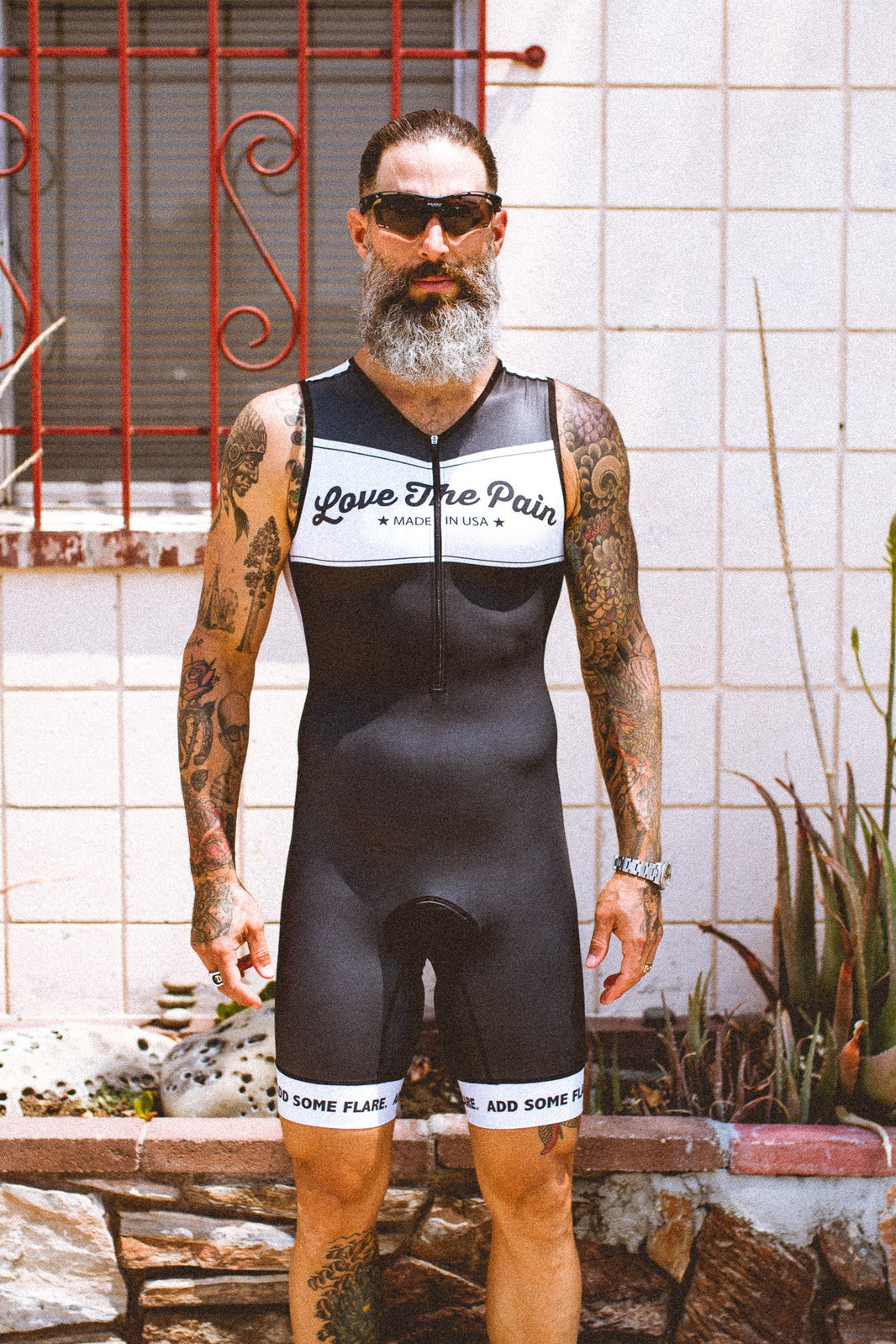 "Vintage Black" Sleeveless Suit