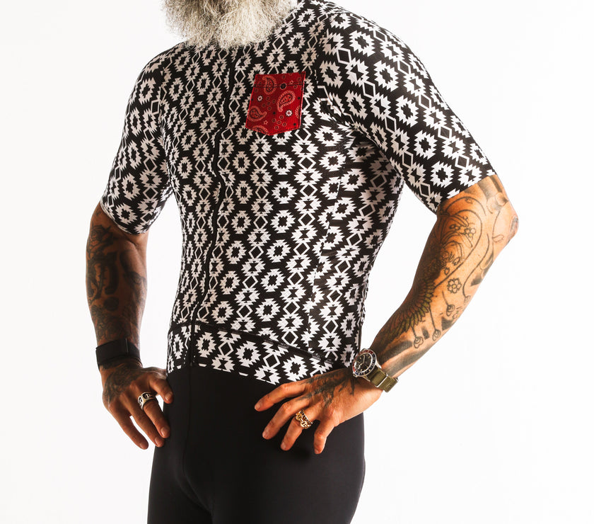 Red Cashew Nut Pattern on Chest Professional Riding Comfortable Quick Dry