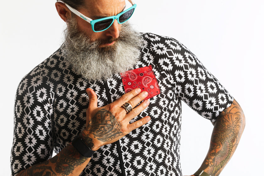 Red Cashew Nut Pattern on Chest Professional Riding Comfortable Quick Dry