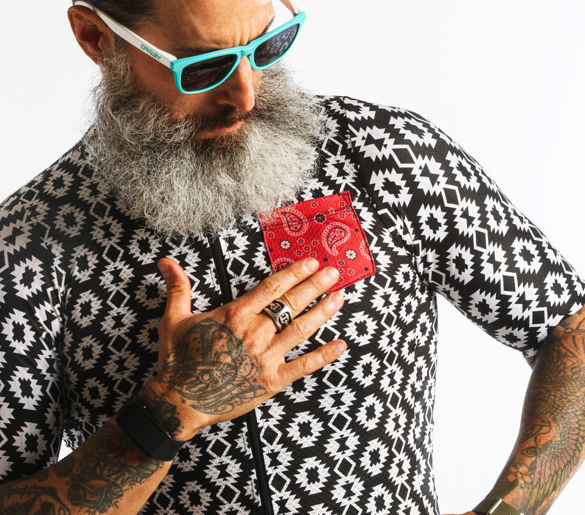 Red Cashew Nut Pattern on Chest Professional Riding Comfortable Quick Dry