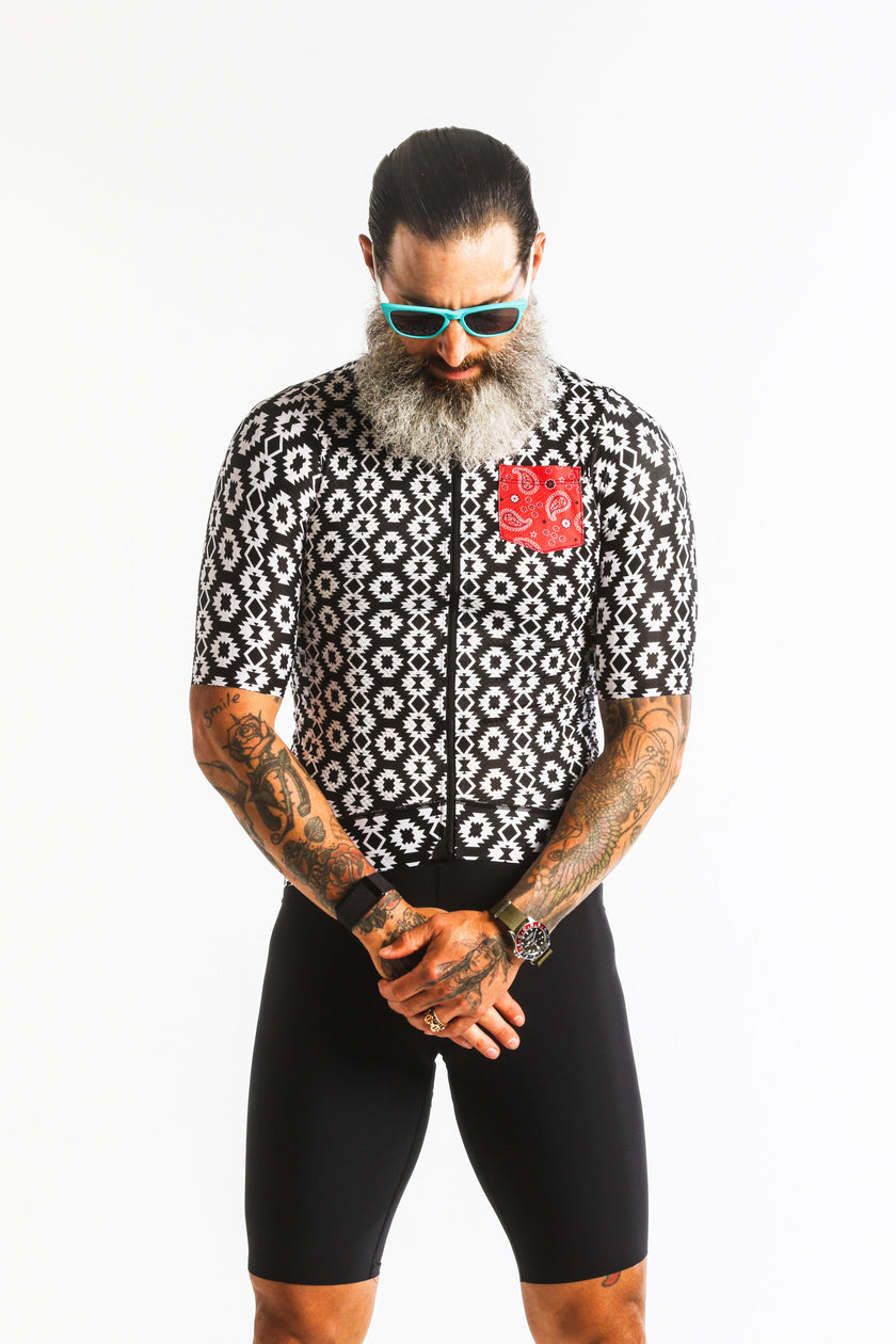 Red Cashew Nut Pattern on Chest Professional Riding Comfortable Quick Dry