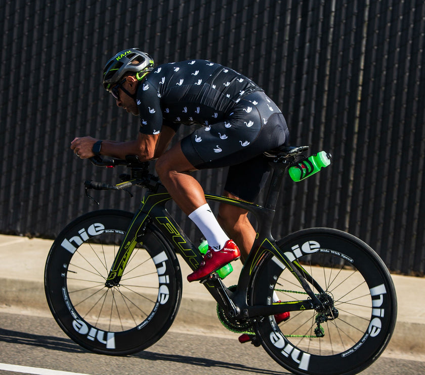 Black and White Swan Pattern Professional Cycling Suit